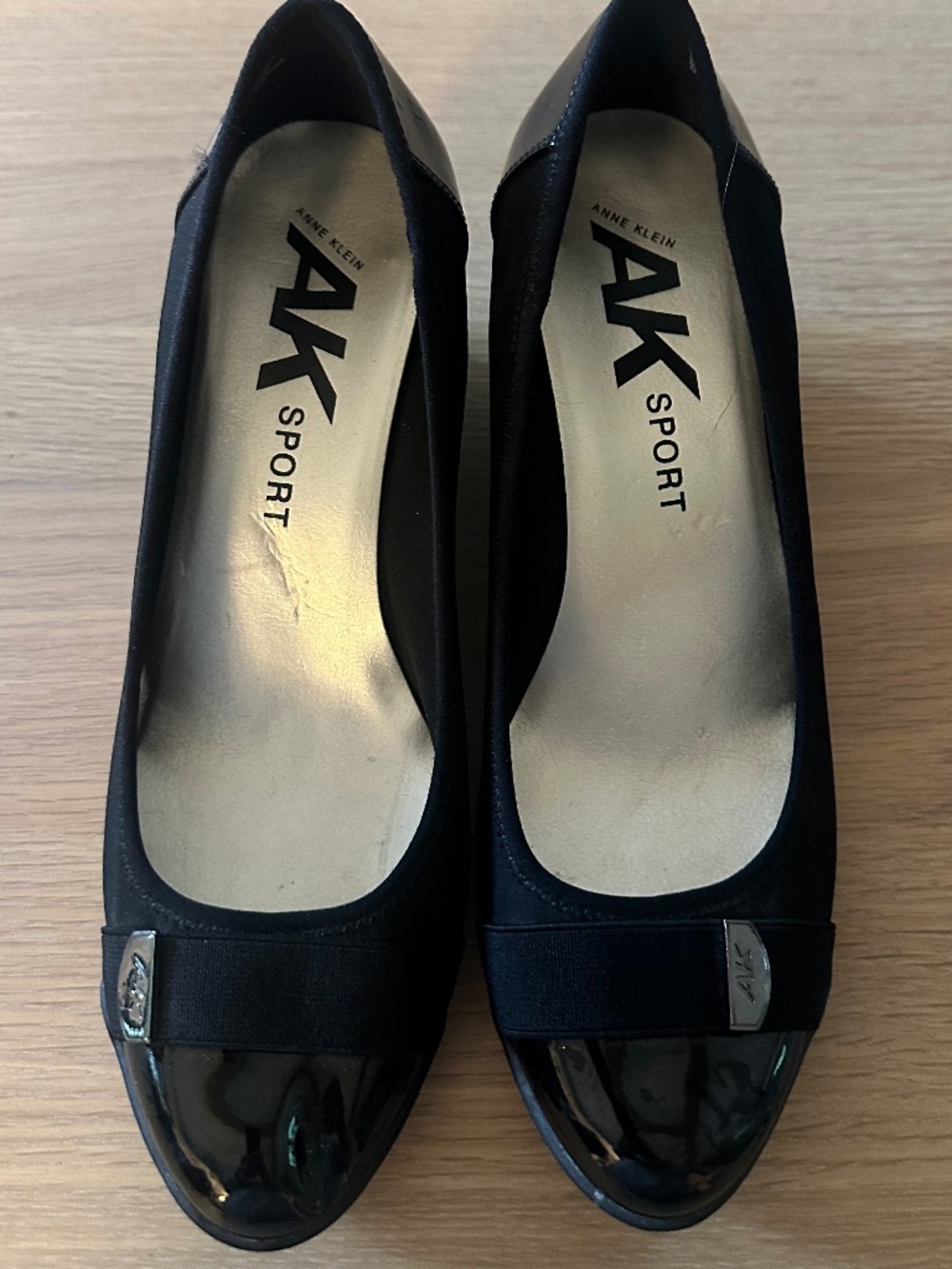 Anne Klein Sport Tamarow Black Fabric & Patent Leather Wedge Size 9.5M